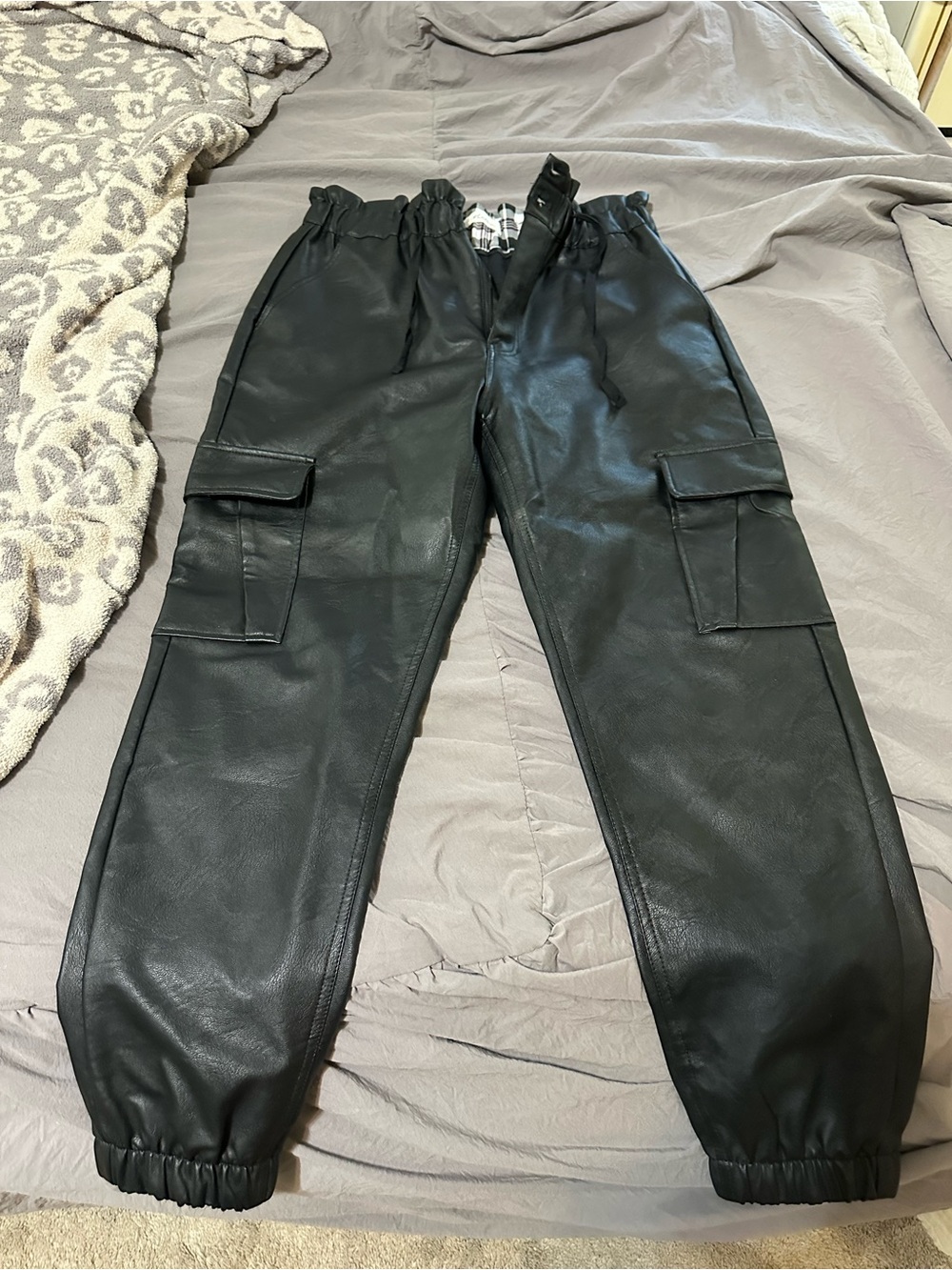 Kancan faux leather joggers